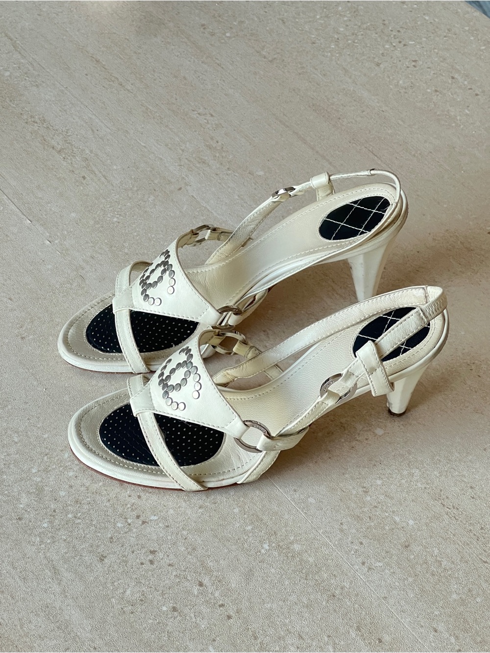 Vintage Chanel White Slingback Studded Sandals with Box - Picture 6 of 10